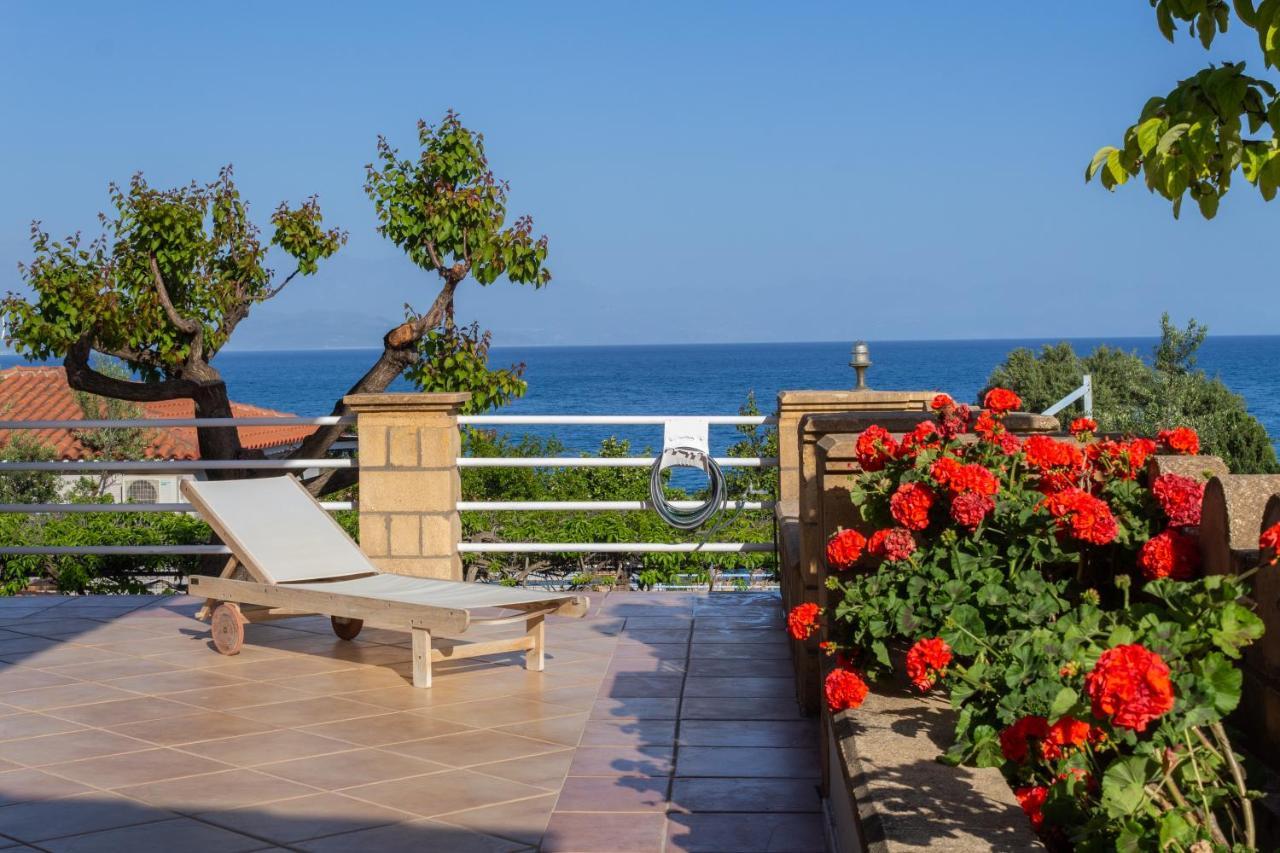 Alexandros Seaside Family Apartments & Villas - Paradise, 7' From Petalidi Kalamaki  Eksteriør bilde