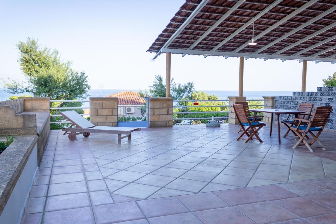 Alexandros Seaside Family Apartments & Villas - Paradise, 7' From Petalidi Kalamaki  Eksteriør bilde