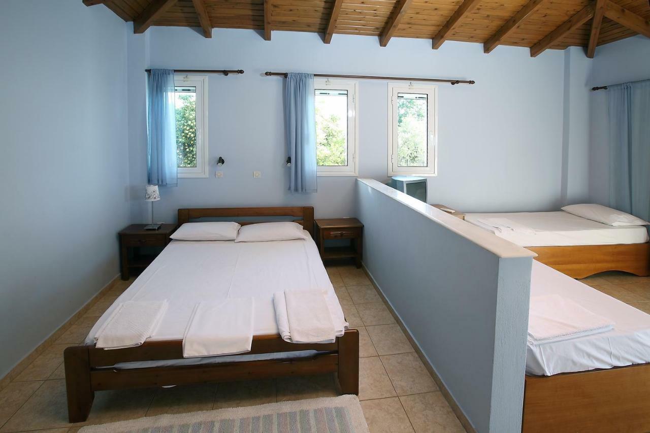 Alexandros Seaside Family Apartments & Villas - Paradise, 7' From Petalidi Kalamaki  Eksteriør bilde