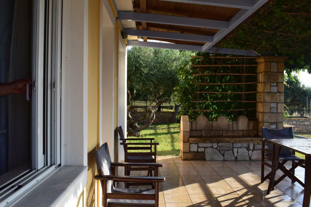 Alexandros Seaside Family Apartments & Villas - Paradise, 7' From Petalidi Kalamaki  Eksteriør bilde